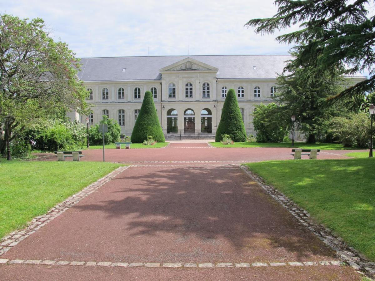 Apartmán Petit Havre De Tranquillite Loudun Exteriér fotografie